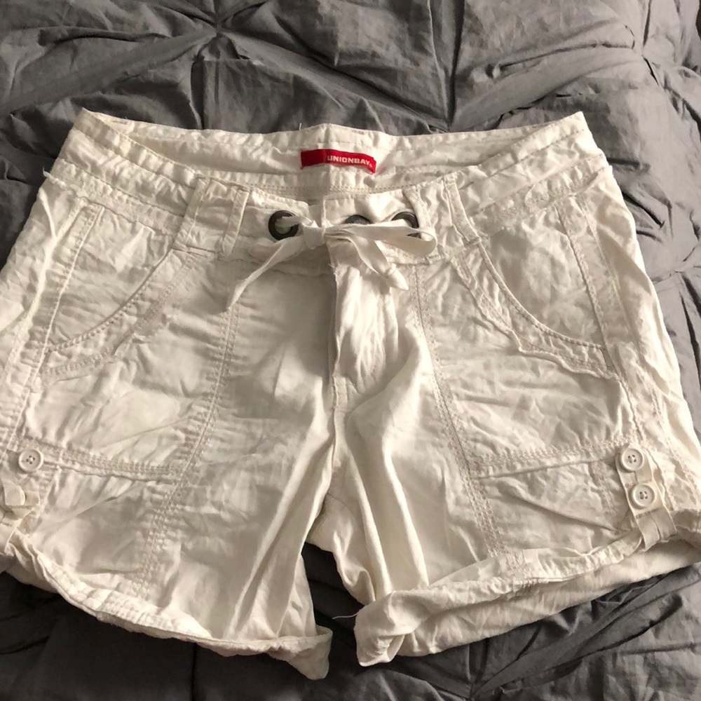 White cotton shorts